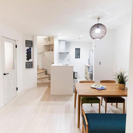 鶴橋駅までただ五分間の好立地 Apartment Осака Екстериор снимка